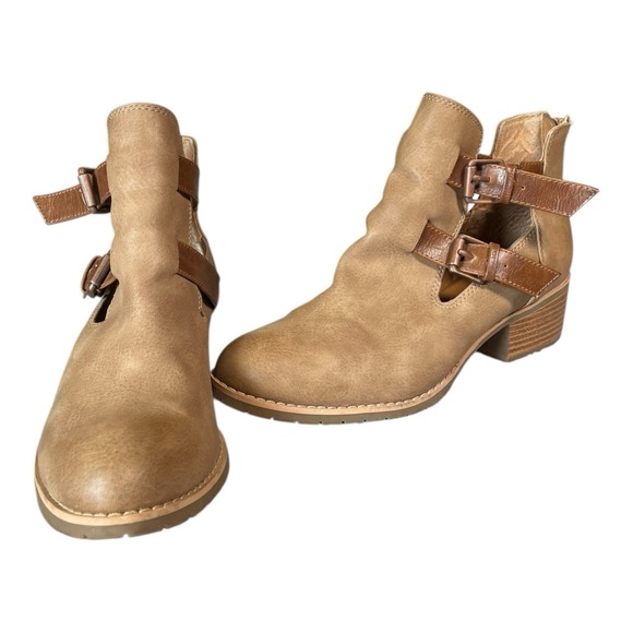 Euro Soft Shoes - Women's Euro Soft Heeled Bootie Boots Brown Colored US Size 8